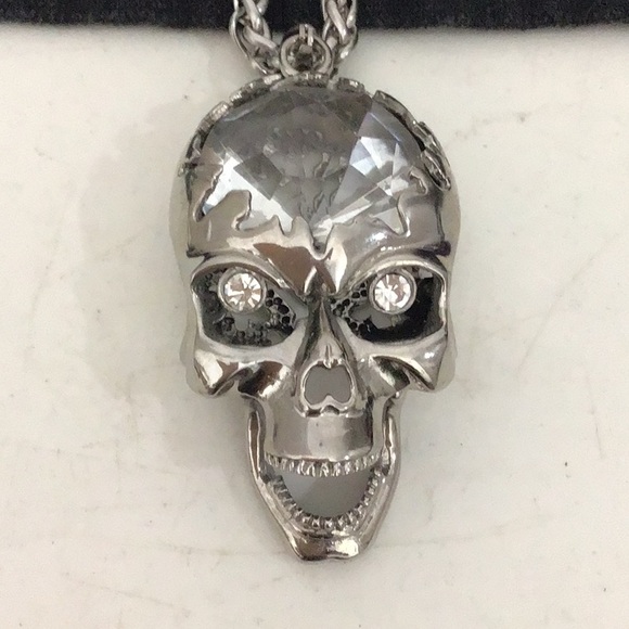 New Silver Crystal Skull Pendant Necklace on 24 Stainless Steel Chain